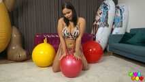 1079 Sofia and the 5 bouncing balls