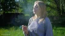 Pretty Polina is smoking 120 cork cigarette