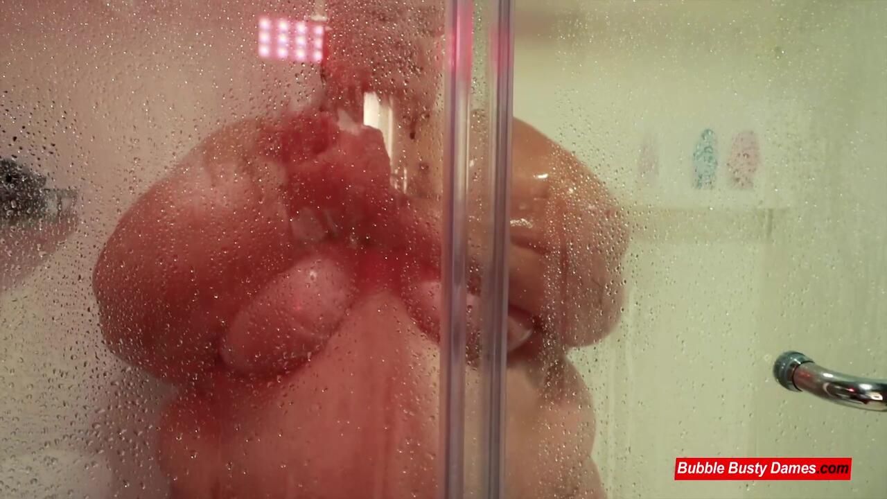 Bubble Busty Suds feat. Ms Cheeky Clean