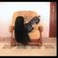 Marvita ist in schwarz Klarsichtfolie mumifiziert (video)