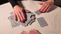 Spielkarten und Hände