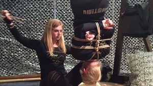 Bound at BoundCon - auf der Messe aufgehängt