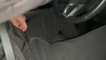 HANDJOB IN CAR