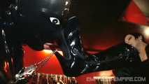 Madame Zoé - Rubbertoys boots licking session
