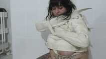 Straight Jacket Escape Challenge in the White Room for Lilith Kobayashi