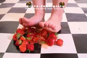 strawberry crushing
