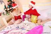 Merida & Ariel - Pretty thief bound to love this Christmas
