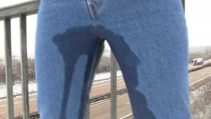 Jeans Piss