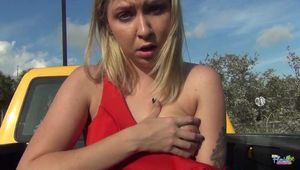 Video - Amateur Annabel Harvey Masturbating Outside In A Strangers Pickup Truck