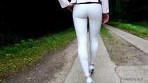 Leggings in white