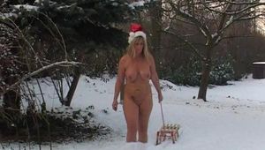 Nude in snow