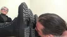 2164 Boots licking with Lysa Cathy Jina 