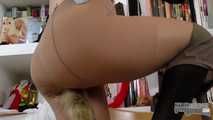 Foxy pantyhose encasement with Eva Berger (video update)
