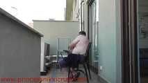 balcony pee