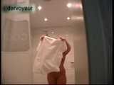 SPY THE GIRL IN THE SHOWER