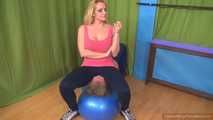 Katrin's gym-ball-facesitting workout.