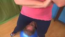 Katrin's gym-ball-facesitting workout.