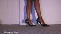 Weak for my Ebony feet in heels