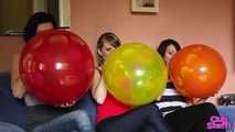 194 3 girl balloonrace