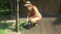 Nude gardenwork