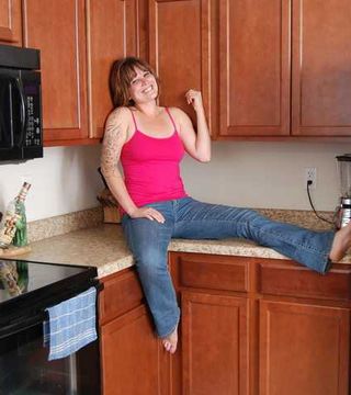 Amateur Milf Misty Summer Stripping In Kitchen 