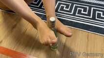 A nylon footjob and handjob