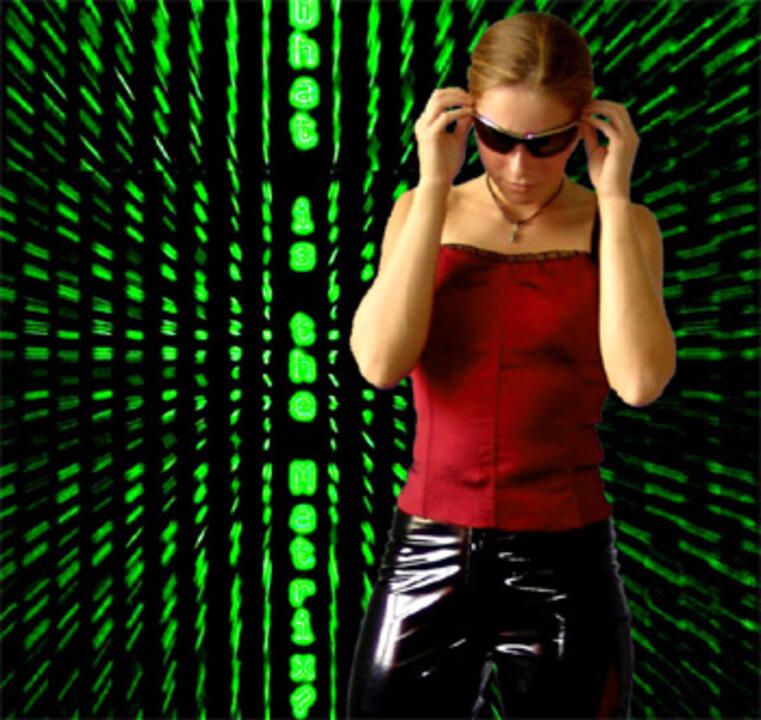 Matrix-Girl Zarah