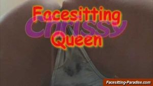 Chrissy, fullcontact nude facesitting 