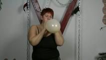 Hot games with balloons
