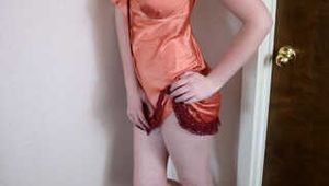 Kinky Florida Amateur Redhead Teen Barbie In A Orange Nighty