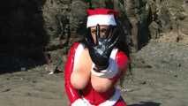 Santa Babe Christmas Blowjob & Handjob on the Beach – Fuck my nasty Mouth – Fuck my Tits – Cum on my Rubber Gloves