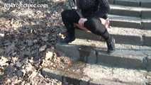 152003 Vanessa Pees On The Steps In The Park